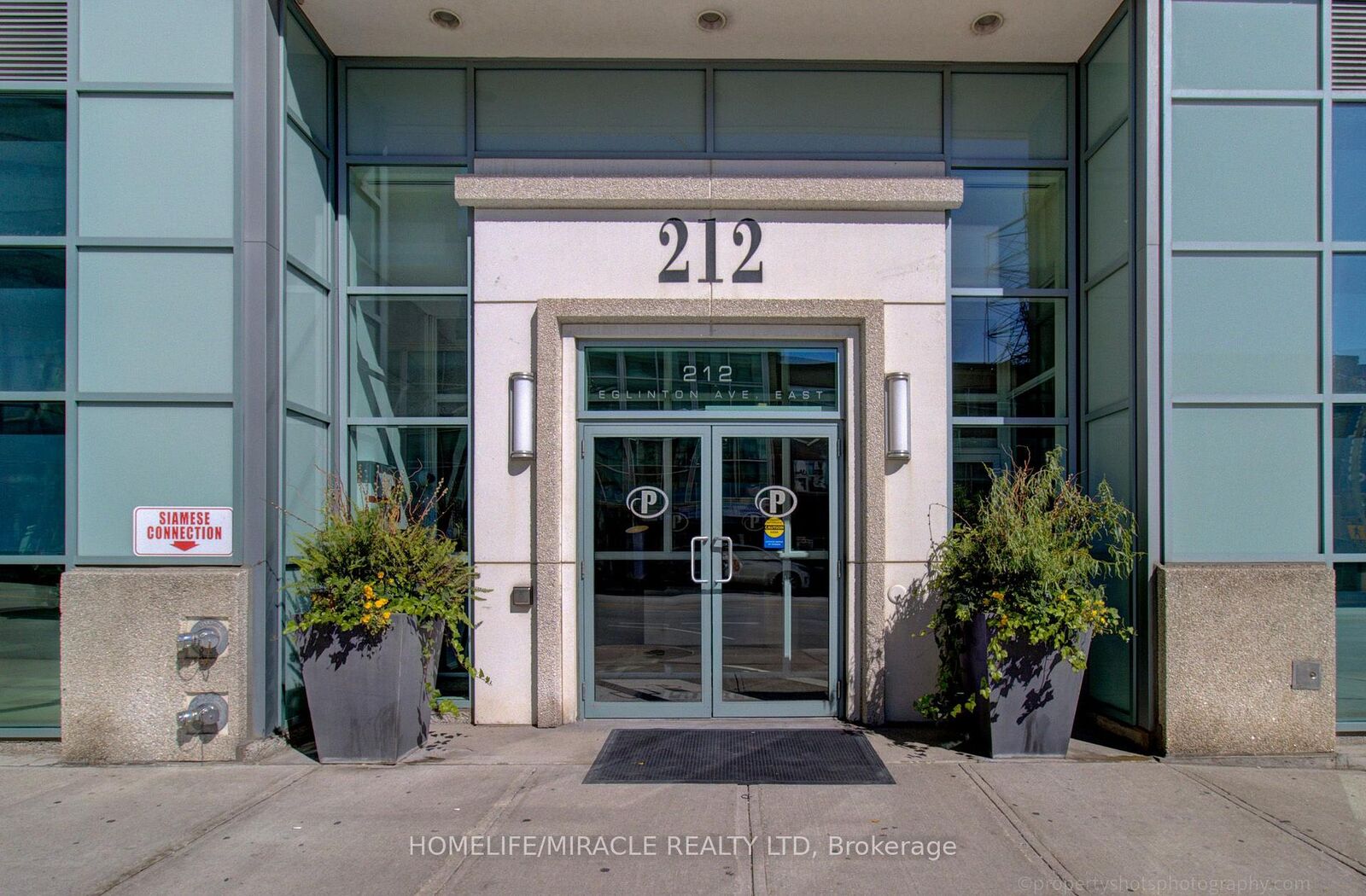 Property Photo: 212 Eglinton Avenue 705 ON M4P 0A3