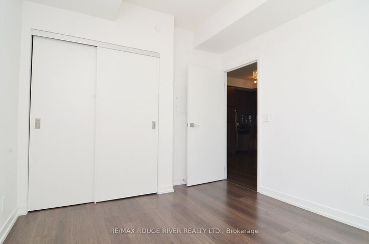 Property Photo:  89 Dunfield Avenue 509  ON M4S 0A4 