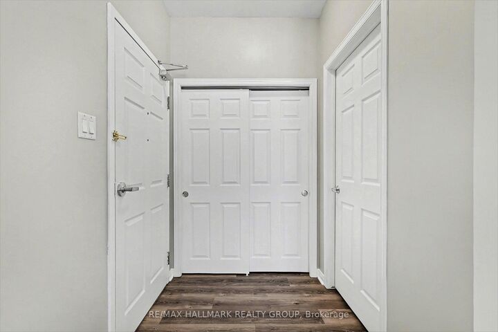 Property Photo:  1026 Laurier Street 208  ON K4K 1V6 