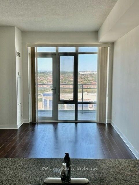 Property Photo:  360 Square One Drive 1810  ON L5B 0G7 