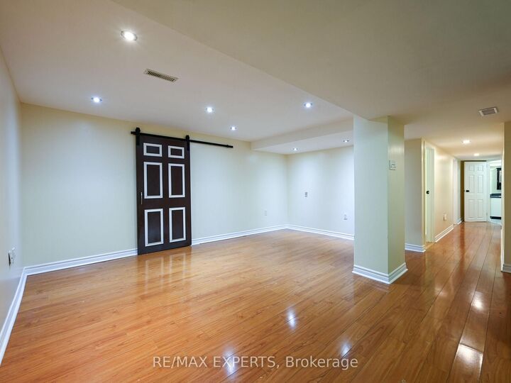 Property Photo:  32 Morton Way  ON L6Y 2R7 