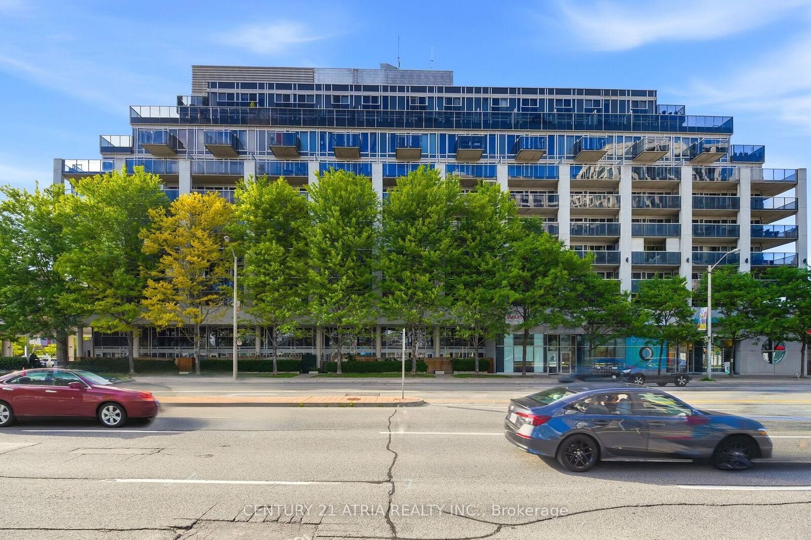 Property Photo:  1040 The Queensway Avenue N 502  ON M8Z 0A7 