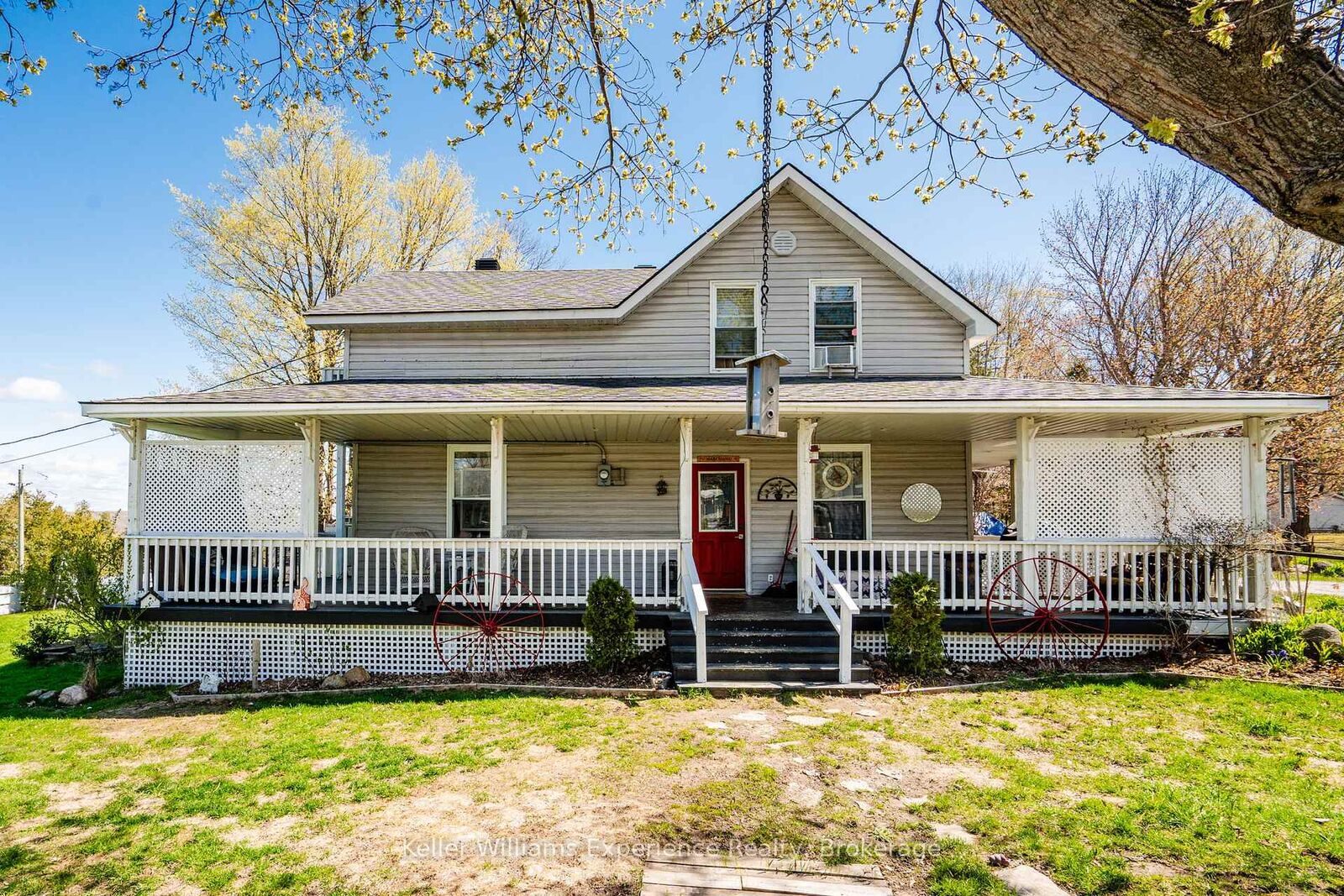 Property Photo:  107 Pine Street  ON L0K 2C0 