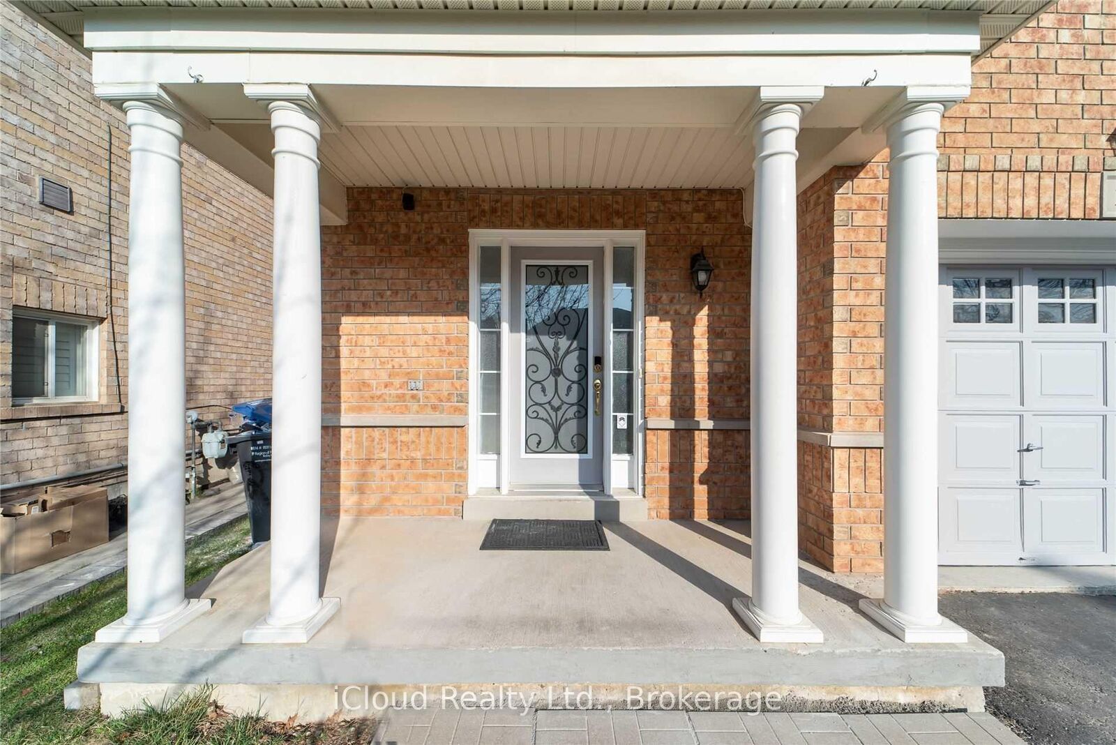 Property Photo:  27 Hollingsworth Circle  ON L7A 0J7 