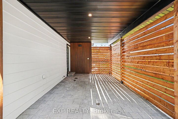 Property Photo:  1273 Ridgemont Avenue  ON K1V 6E4 