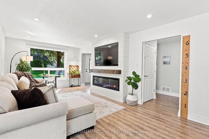 Property Photo:  278 Carlisle Street  ON L3Y 6C1 