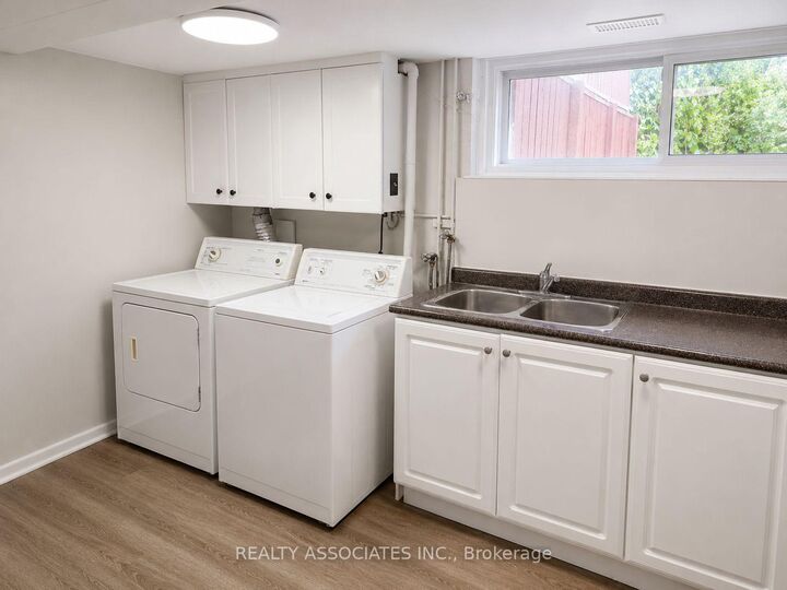Property Photo:  60 Beacham Crescent Lower  ON M1T 1N1 