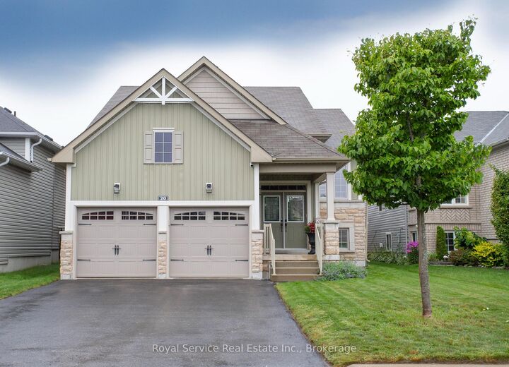 Property Photo:  20 Grainger Crescent  ON L1A 0B8 