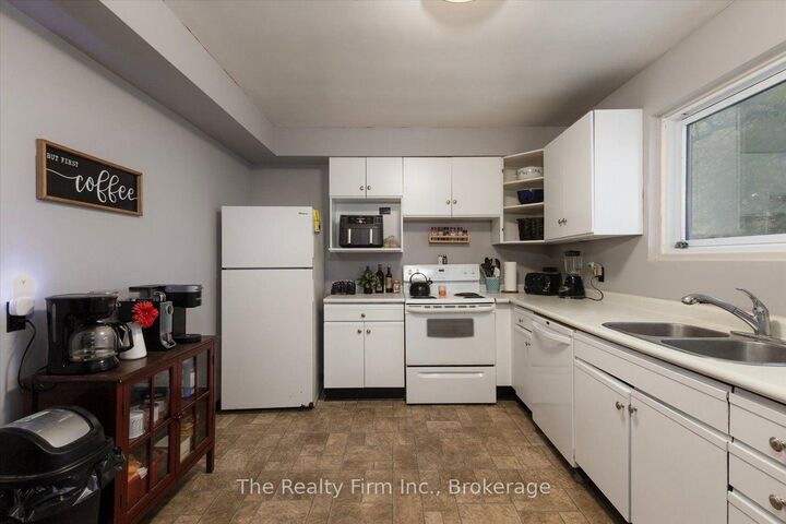 Property Photo: 28 Nethercott Drive ON N5A 7G4