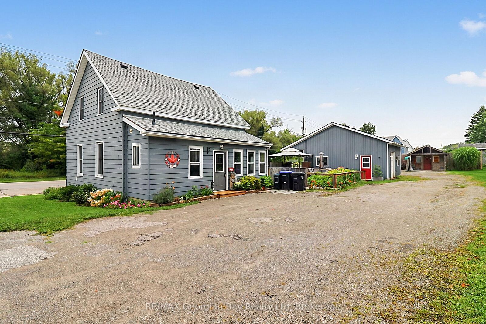 Property Photo:  154 Robert Street W  ON L9M 1P8 
