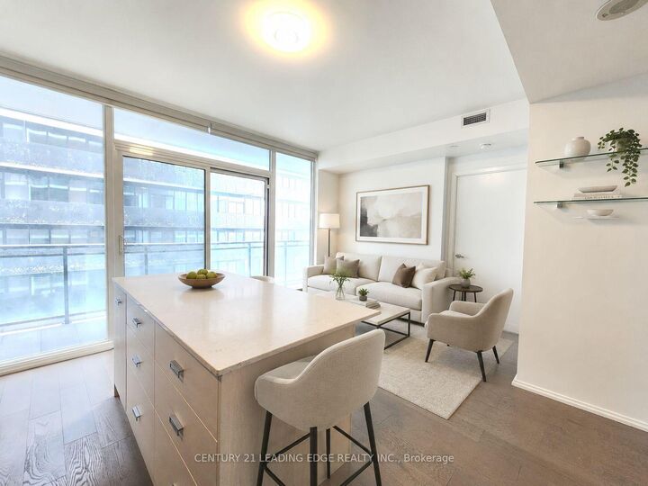 45 Charles Street E 4511 — photo 1