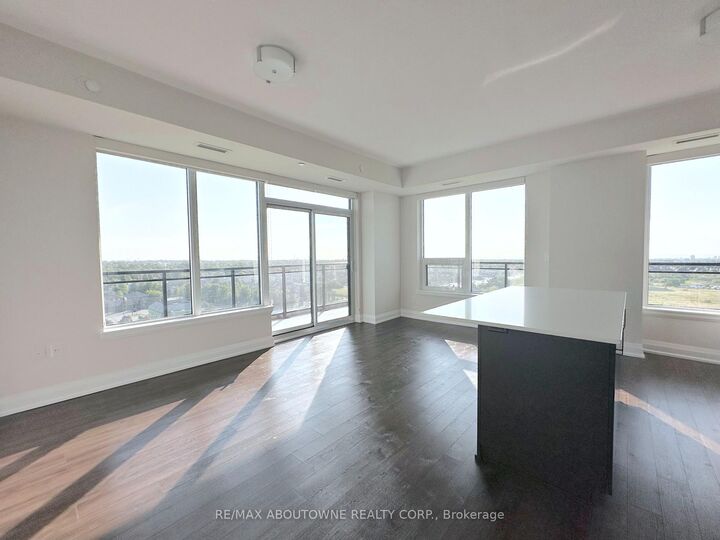 Property Photo:  2333 Taunton Road 1006  ON L6H 0N5 