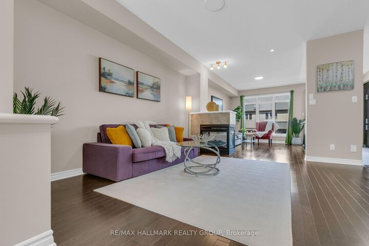 Property Photo:  1125 Tischart Crescent  ON K2T 0G4 