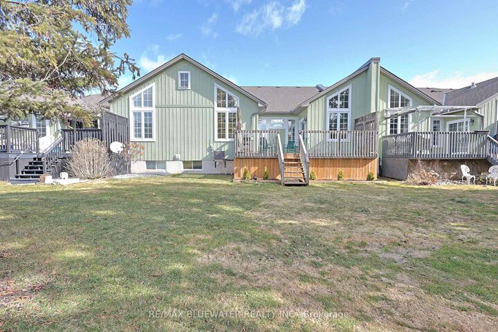 Property Photo:  13 Oakwood Links Lane  ON N0M 1T0 
