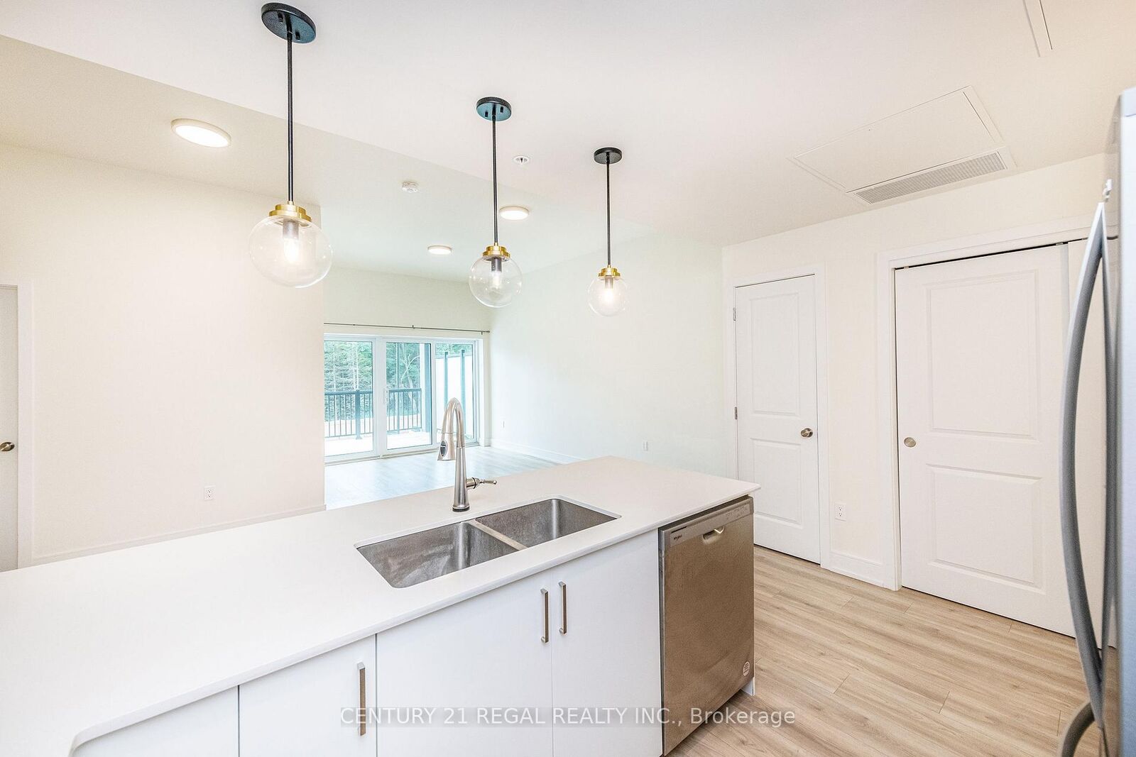 Photo de la propriété:  121 Mary Street Unit 205  ON L0M 1G0 
