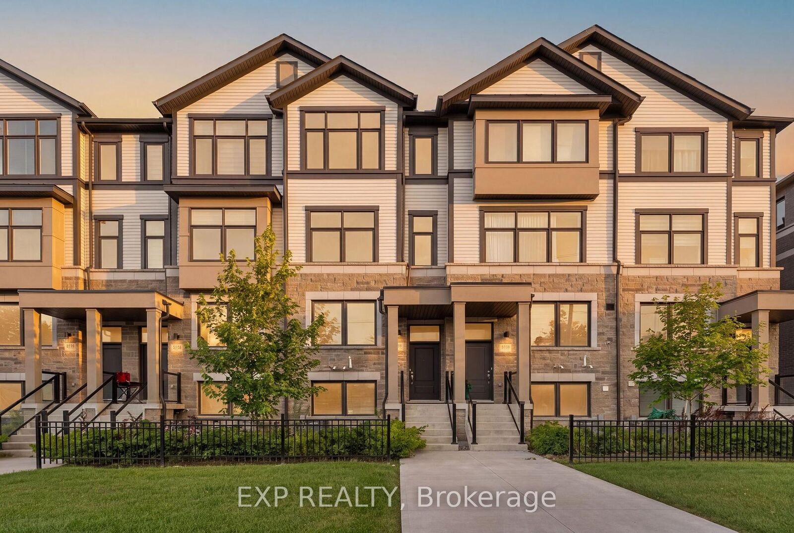 Property Photo:  388 Okanagan Path  ON L1H 0B1 