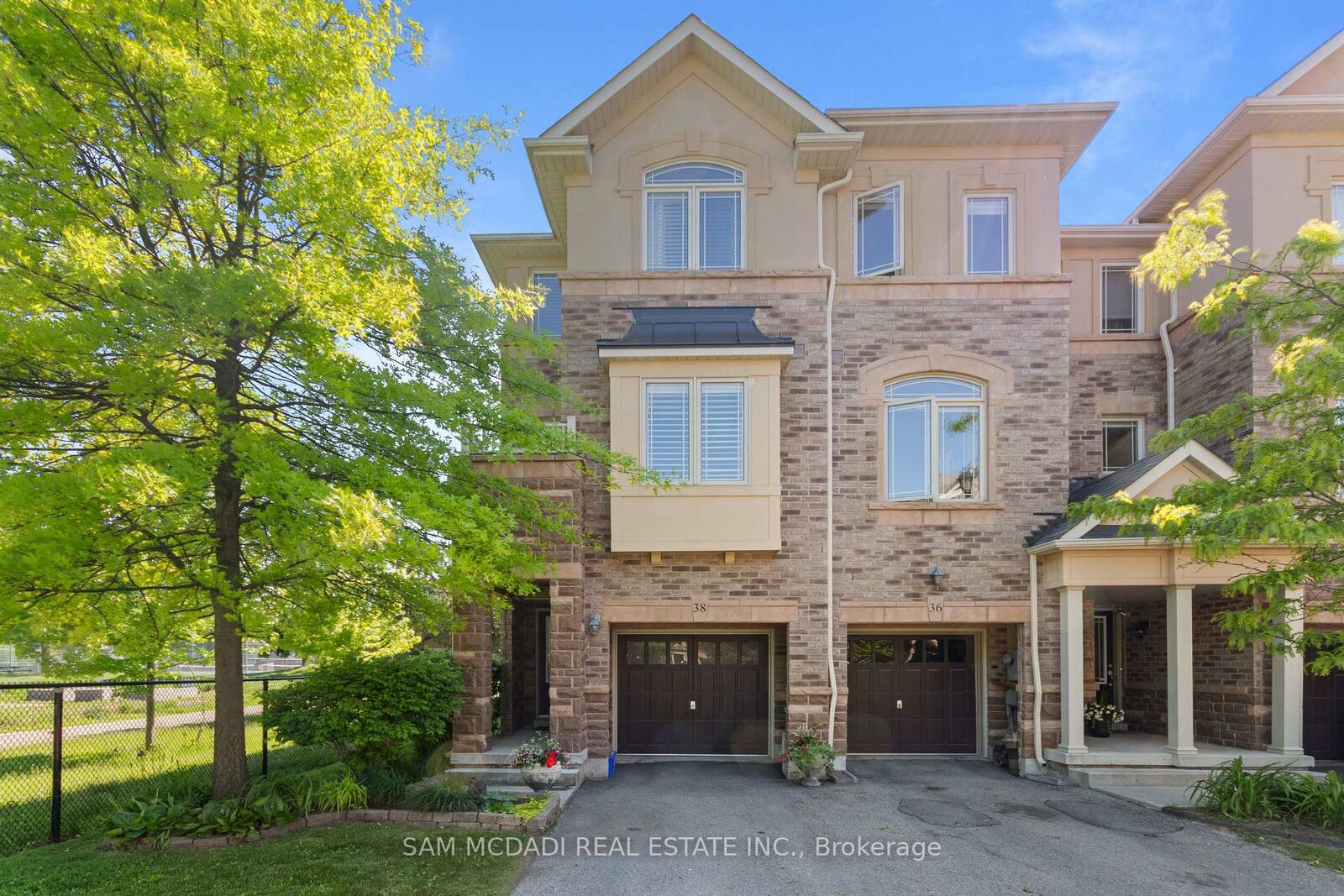 Property Photo:  6625 Falconer Drive 38  ON L5N 0C8 