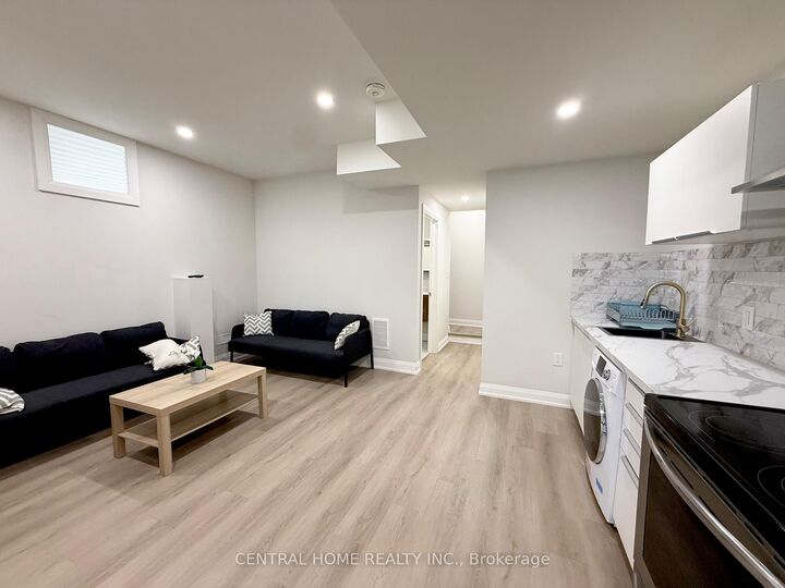 Property Photo:  2954 Elgin Mills Road E  ON L6C 1K9 
