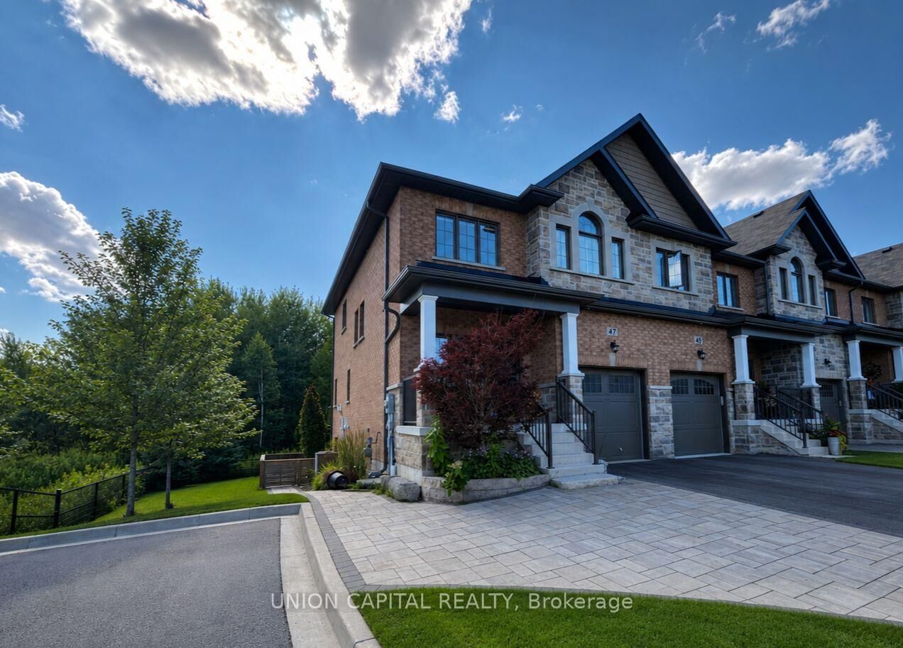 Property Photo:  47 Gord Matthews Way  ON L9P 0E9 