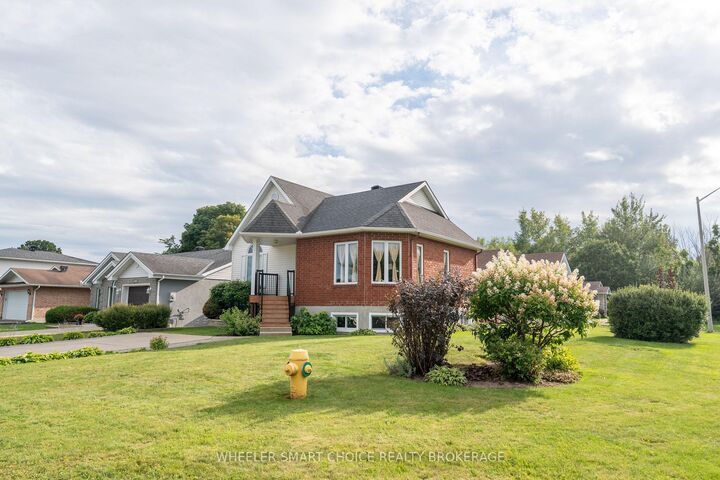 Property Photo:  49 Barnhart Drive  ON K0C 1P0 
