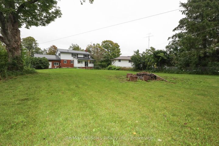 Property Photo:  65 Butternut Drive  ON K9V 4R1 