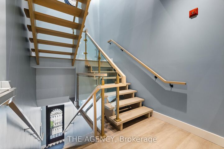 Property Photo:  163 Main Street E 203  ON L9T 1N7 