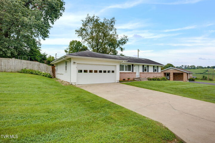 Property Photo:  108 Briscoe Circle  TN 37620 