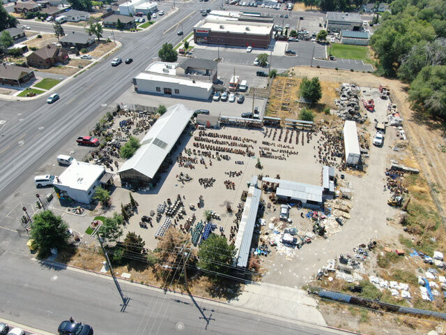 Property Photo:  8610 S State St  UT 84070 