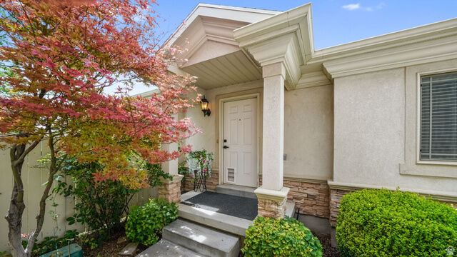 Property Photo: 1155 W Hollow View Way S UT 84084