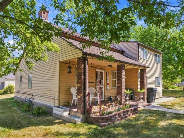 Property Photo: 107 E 200 N UT 84647