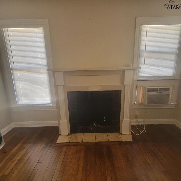 Property Photo:  2502 Marie Street  TX 76301 