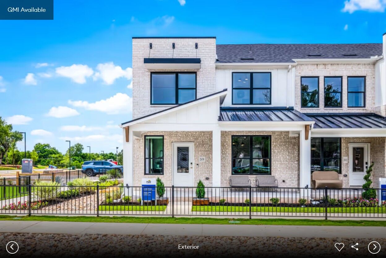 Property Photo: 1280 E Main Street 501 TX 78664