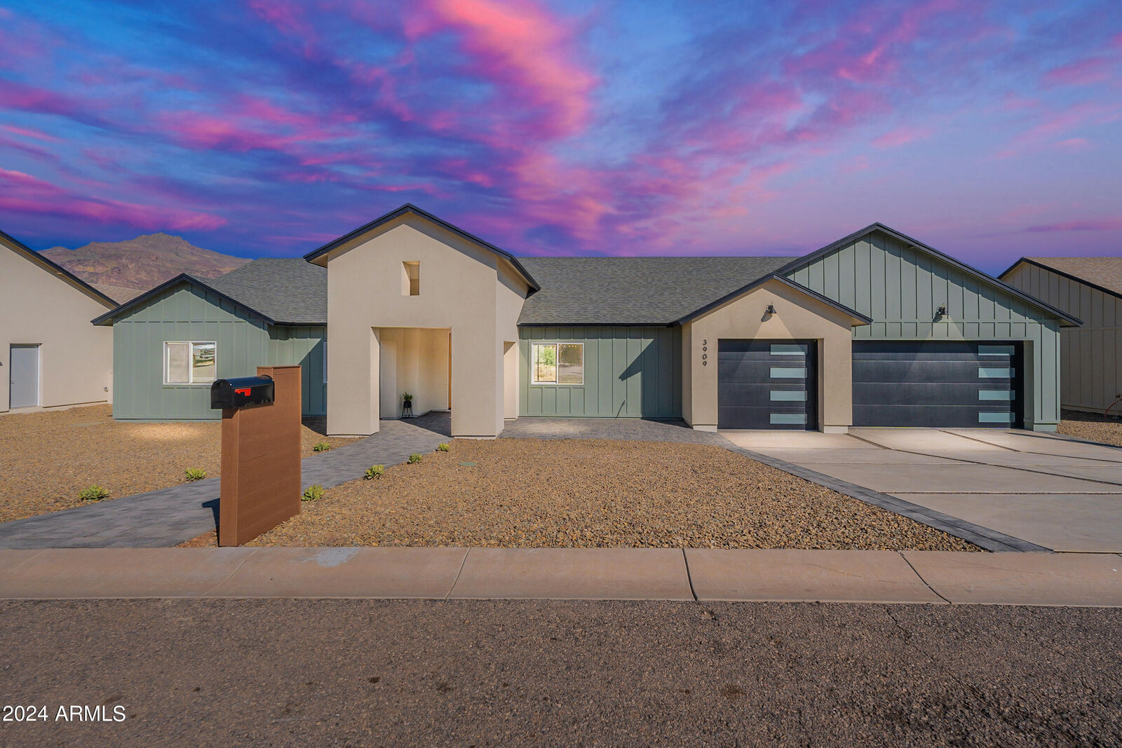 Property Photo: 3909 S Veronica Lane AZ 85118