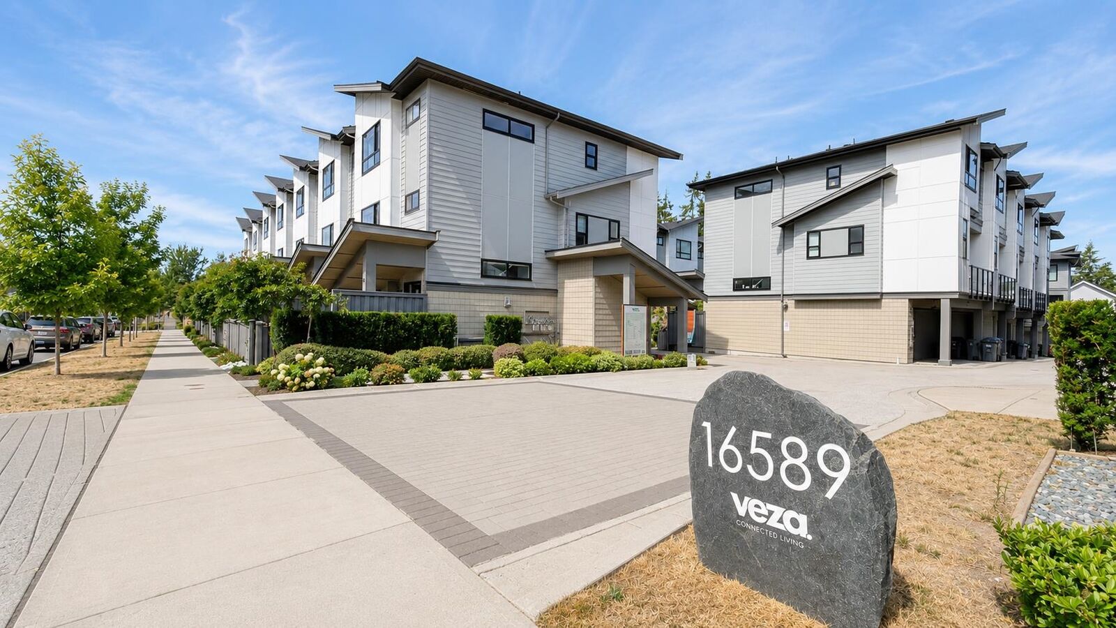 Property Photo:  16589 25 Avenue 37  BC V4R 1L6 