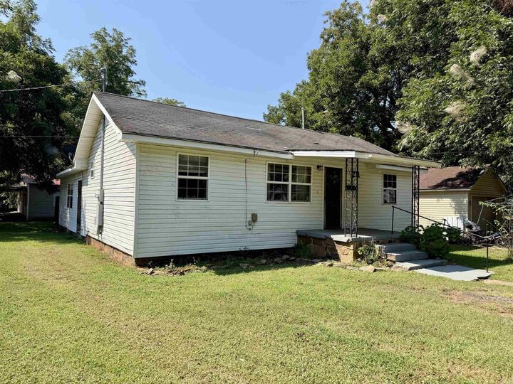 Property Photo:  211 W McKennon St  AR 72830 