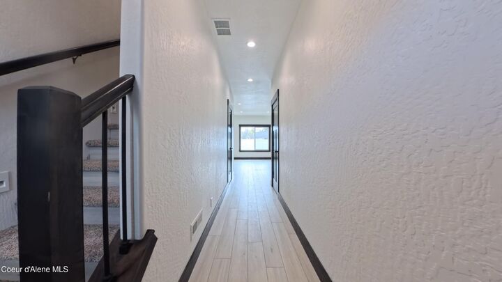 Property Photo:  180 E Lobo Loop  ID 83835 