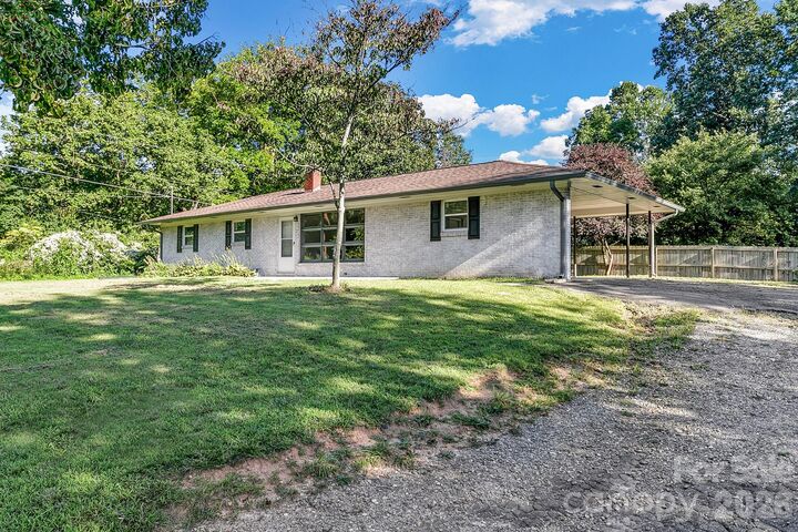 Property Photo: 25 Hickory Tree Road NC 28805