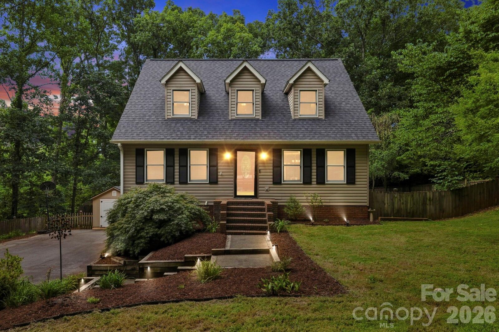 Property Photo: 505 Pole Creasman Road NC 28806