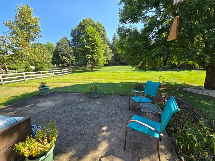 Property Photo:  1902 Sandcliff Drive  OH 45255 