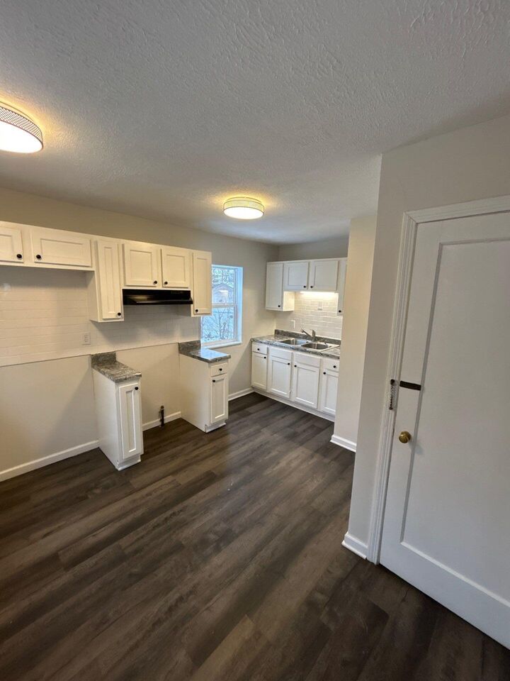 Property Photo:  1109 E 24th Avenue  OH 43211 