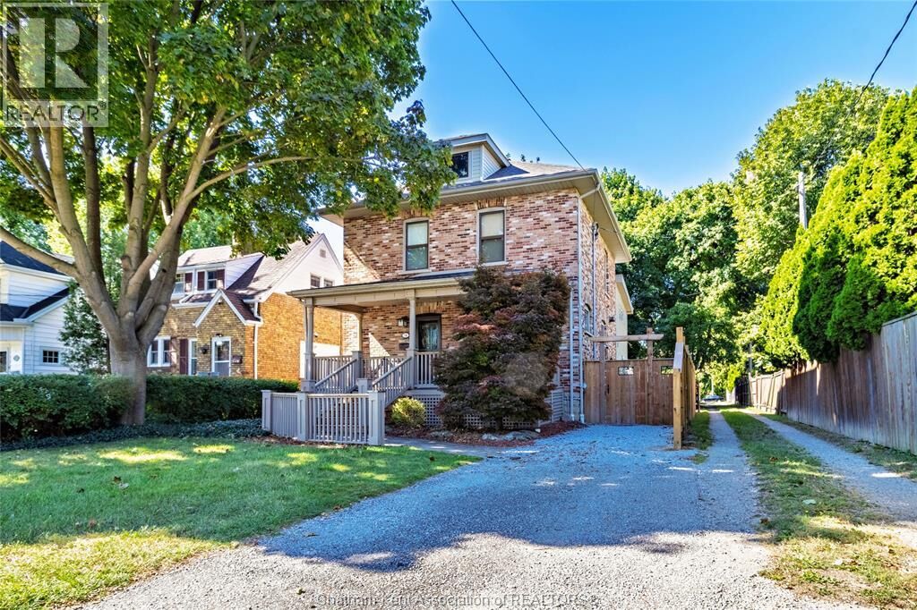 Property Photo:  74 Robertson Avenue  ON N7M 3A6 
