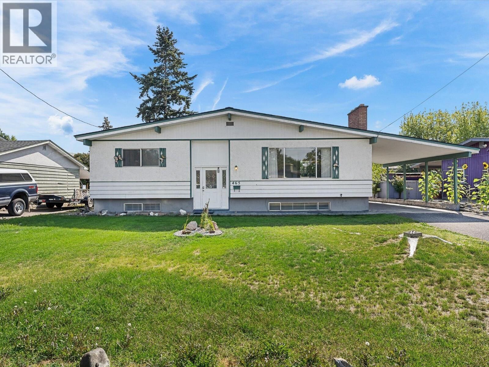 Property Photo: 465 Hollydell Road BC V1X 1L1