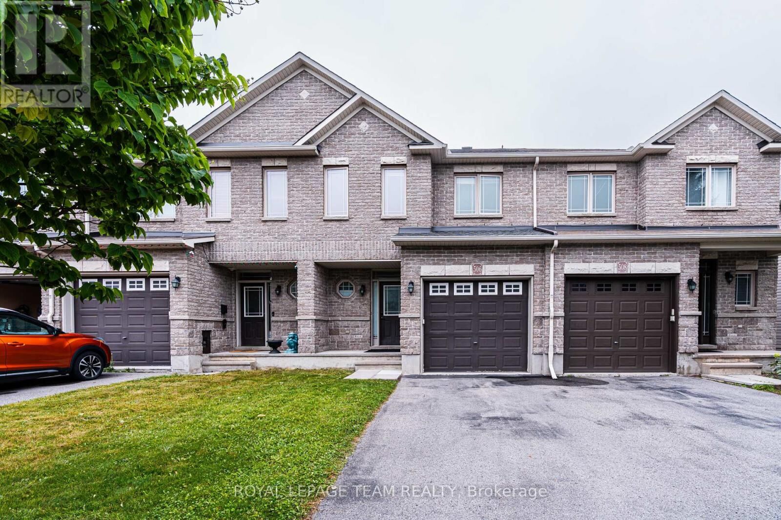 Property Photo:  506 Pepperville Crescent  ON K2M 0E3 