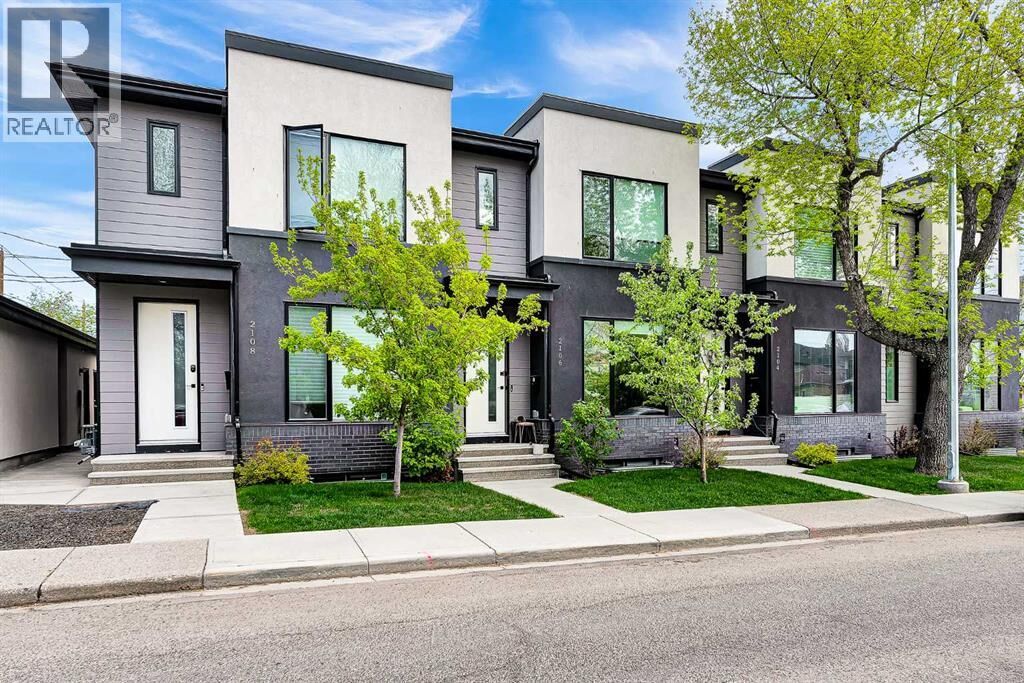 Property Photo:  2106 6 Street Northwest  AB T2M 5C6 
