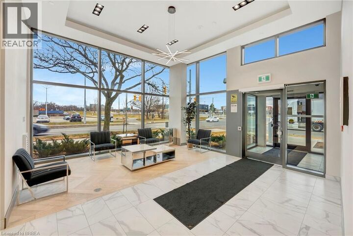 Property Photo:  7 Erie Avenue 813  ON N3S 0K5 