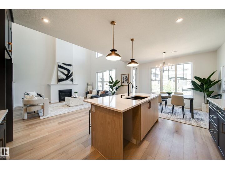 Property Photo:  75 Chartres Cl  AB T8T 2E1 