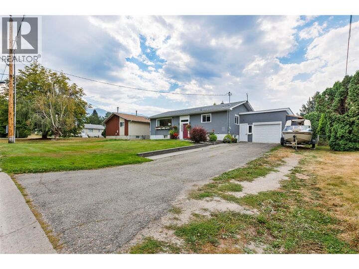 Property Photo:  2121 Ash Street  BC V0B 1G5 