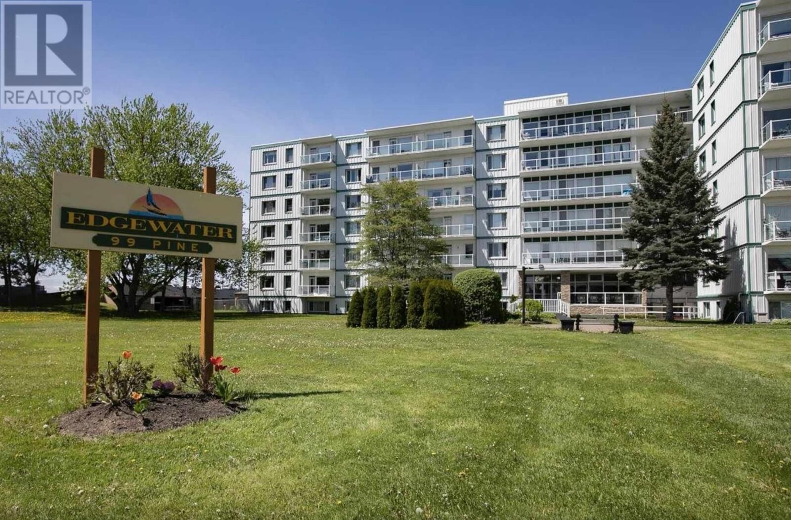 Property Photo:  99 Pine St # 510  ON P6A 3Y3 