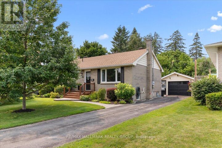 Property Photo: 515 Clothier Street East ON K0G 1J0