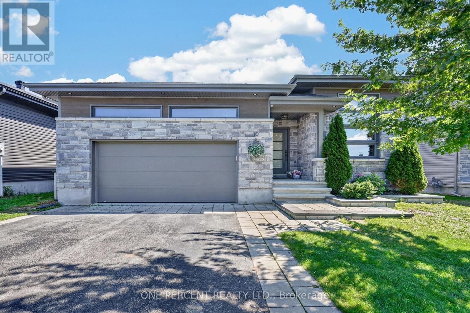 Property Photo:  10 Granite Street  ON K4K 0J2 